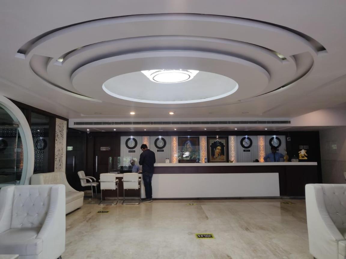 Hotel Casaya Inn Chinhat Dış mekan fotoğraf
