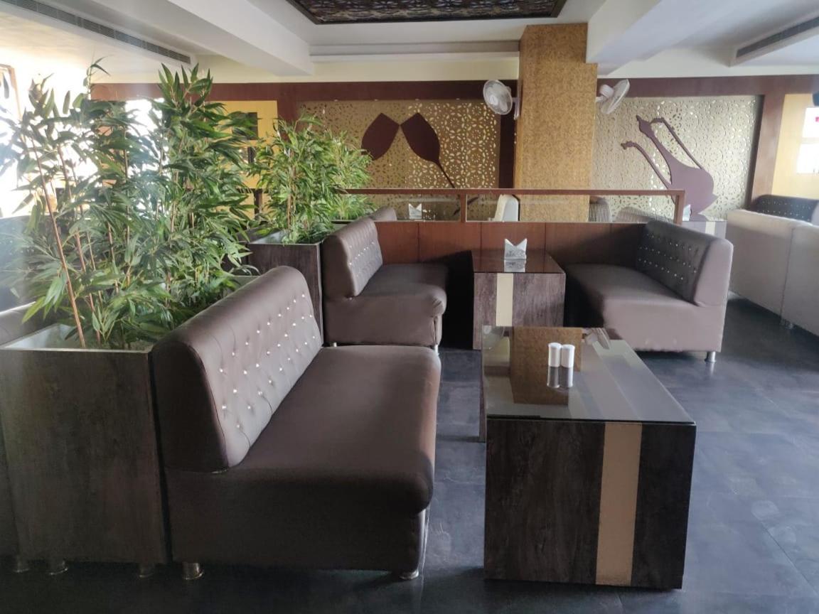 Hotel Casaya Inn Chinhat Dış mekan fotoğraf