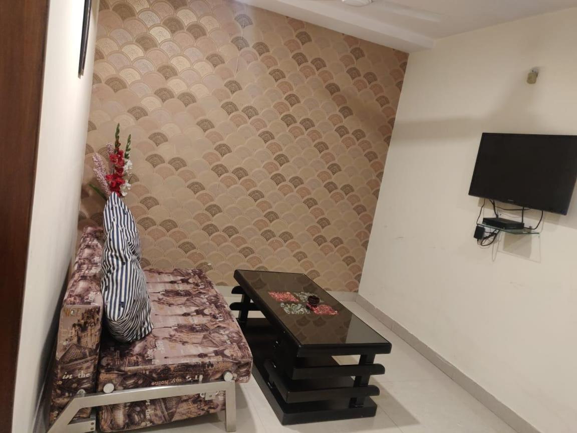 Hotel Casaya Inn Chinhat Dış mekan fotoğraf