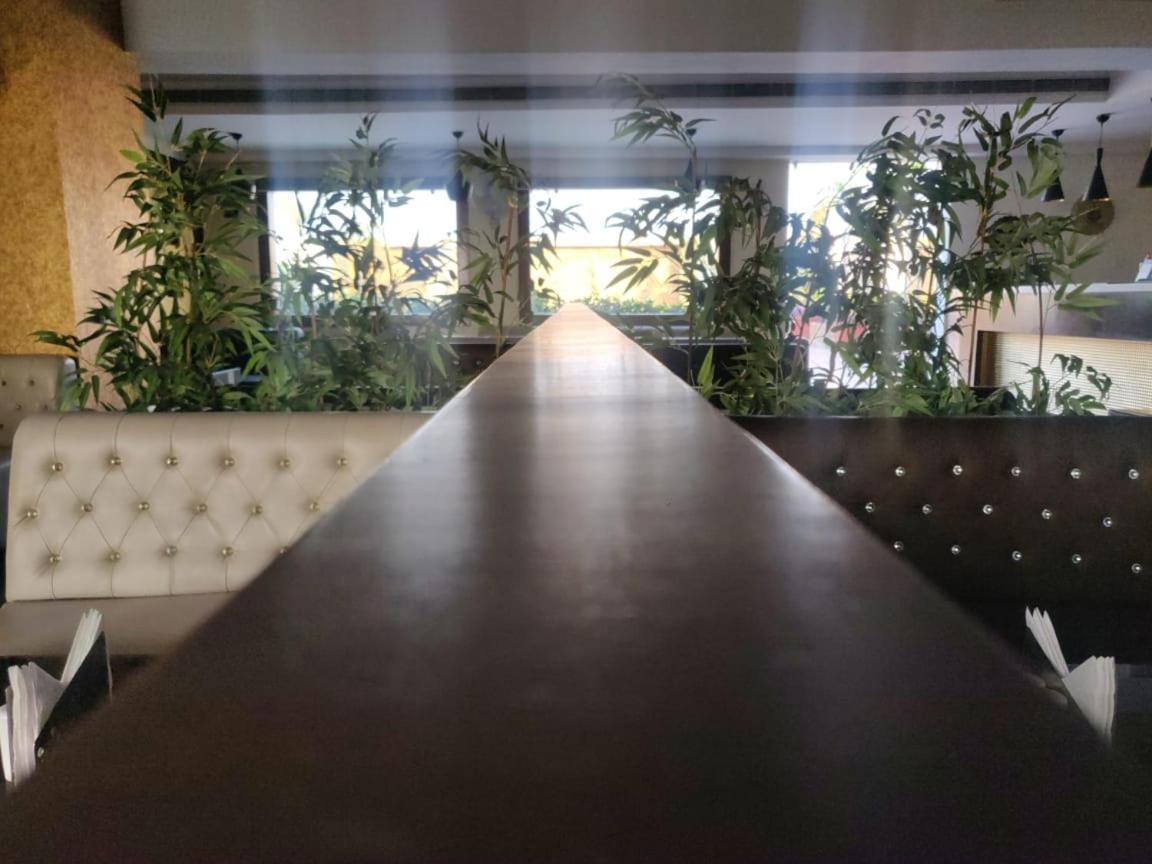 Hotel Casaya Inn Chinhat Dış mekan fotoğraf