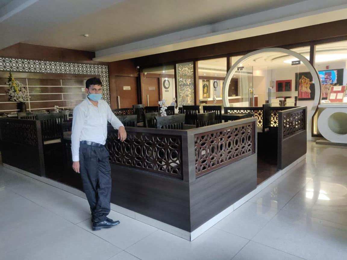 Hotel Casaya Inn Chinhat Dış mekan fotoğraf