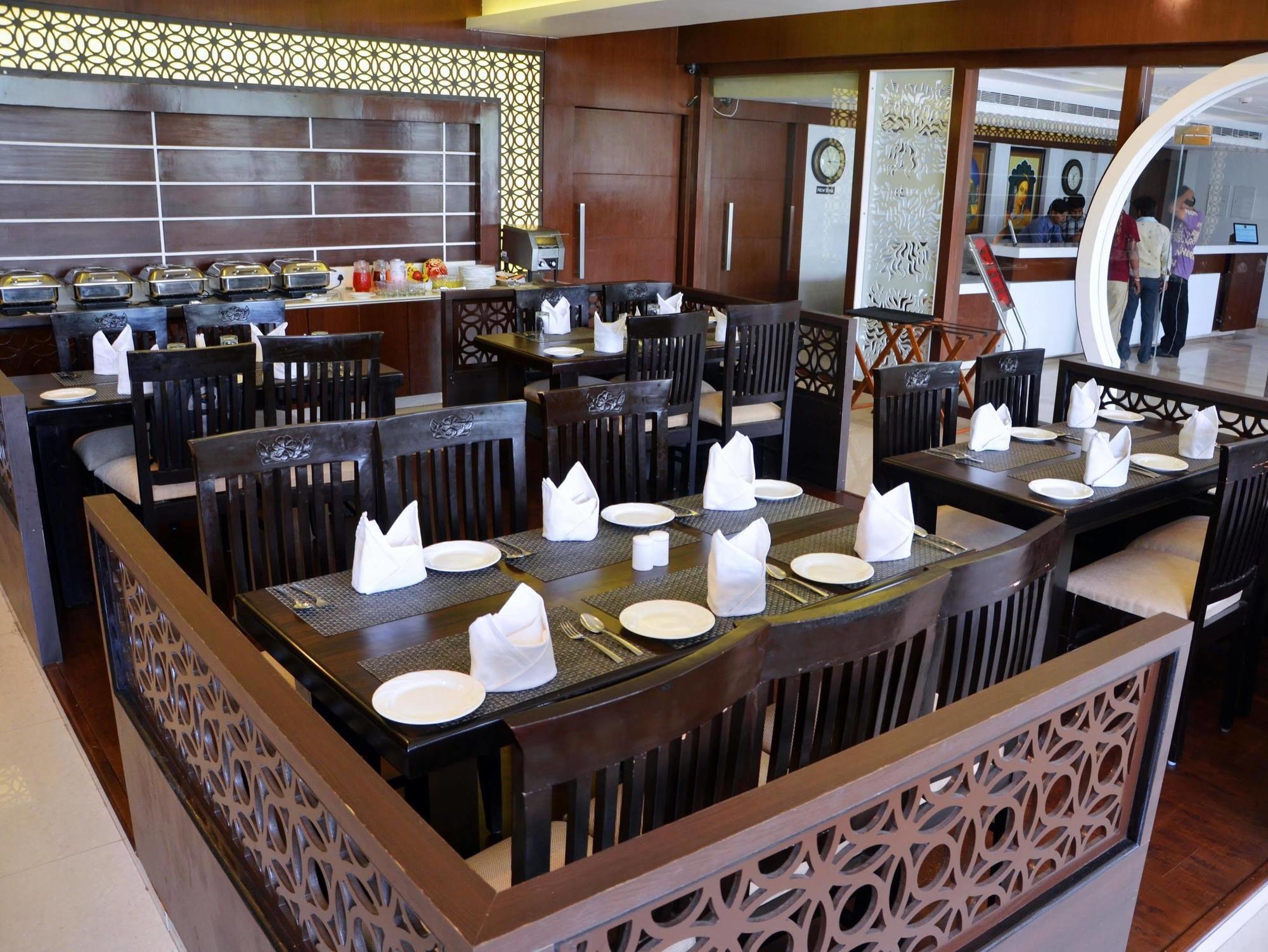Hotel Casaya Inn Chinhat Dış mekan fotoğraf
