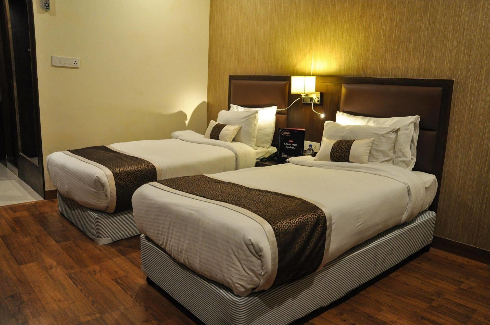 Hotel Casaya Inn Chinhat Dış mekan fotoğraf